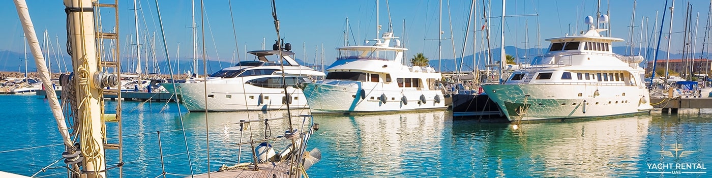 Yacht sailing in Dubai Creek